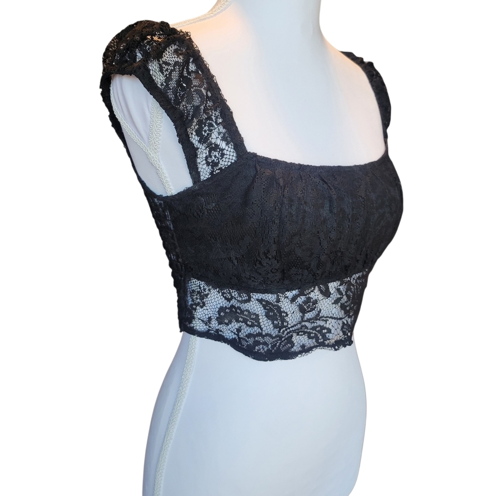 Beverly & Beck Black Lace Milkmaid Crop Top - Picture 2 of 7